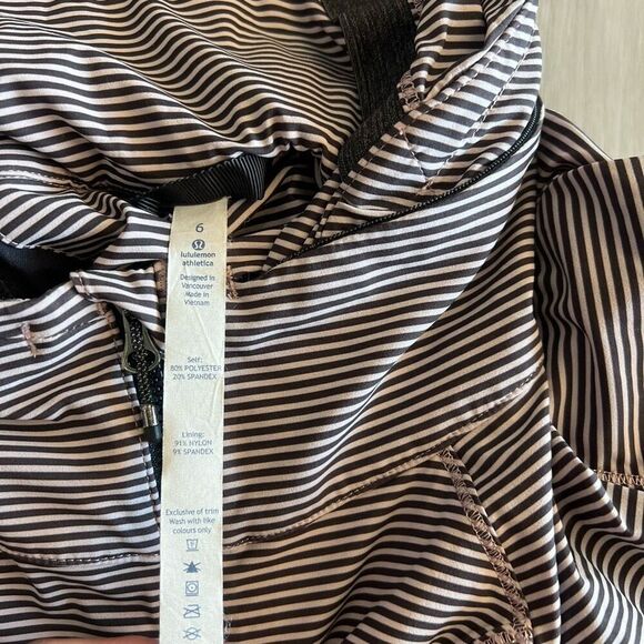 Lululemon Go The Distance Jacket Mini Pop Stripe Printed Mink Berry Black size 6 - Picture 9 of 11